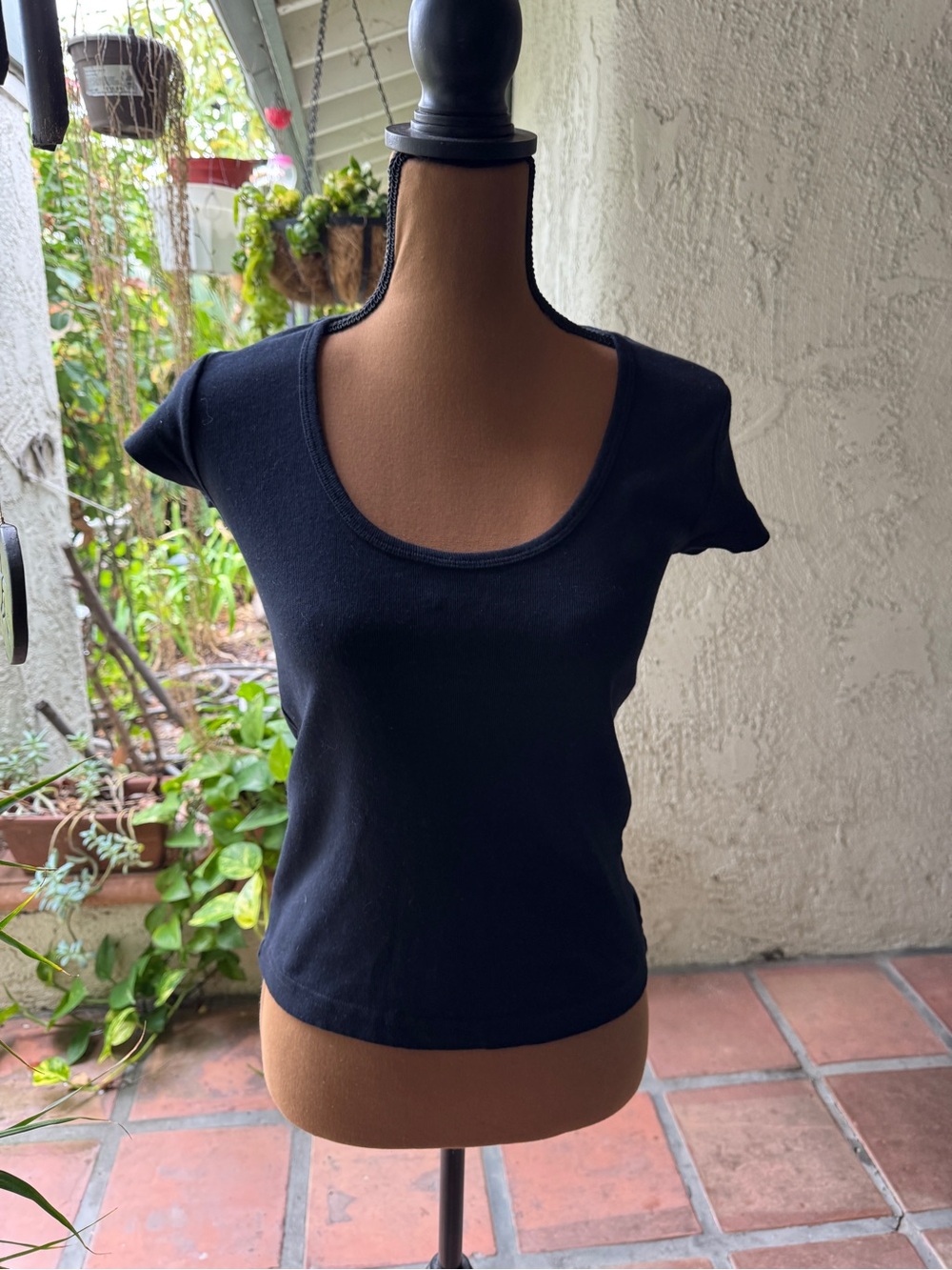 Vtg US Boys Women's Black Scoop Neck Short Sleeve Tee